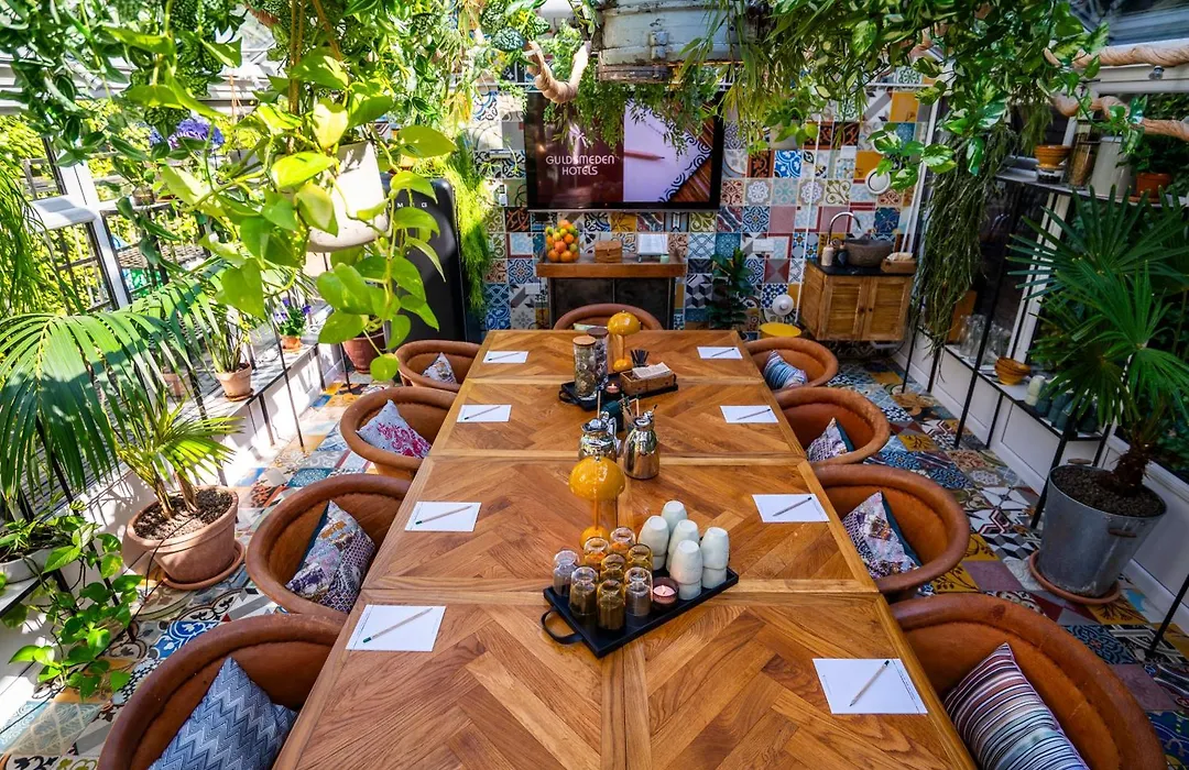66 Guldsmeden-1